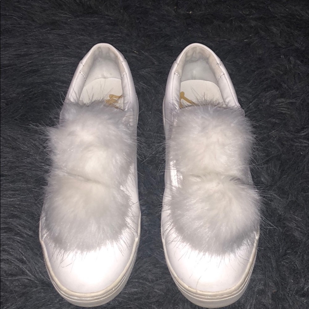 White Sam Edelman Pom Pom sneakers